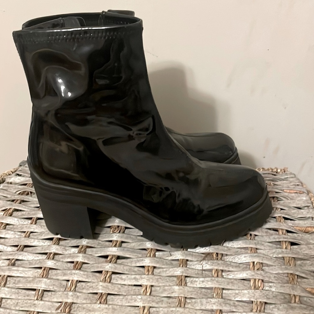 PATENT LEATHER STEVE MADDENS